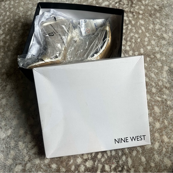 NIB- Nine West Moras Bridal Embellished Strappy Stiletto Sandals - Picture 5 of 6